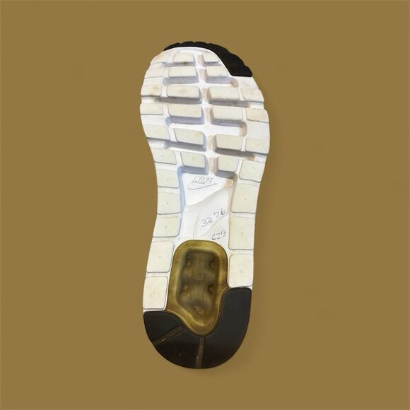 Nike Women’s Air Max Zero QS “Metallic Gold” University/Gold/Red Size 9.5 - Picture 5 of 9